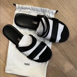 TKEES Black Multi-Strap Slide Sandals